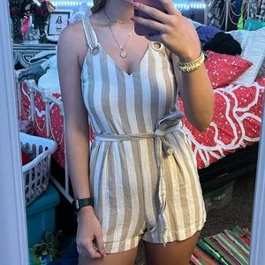 Cute stripped romper